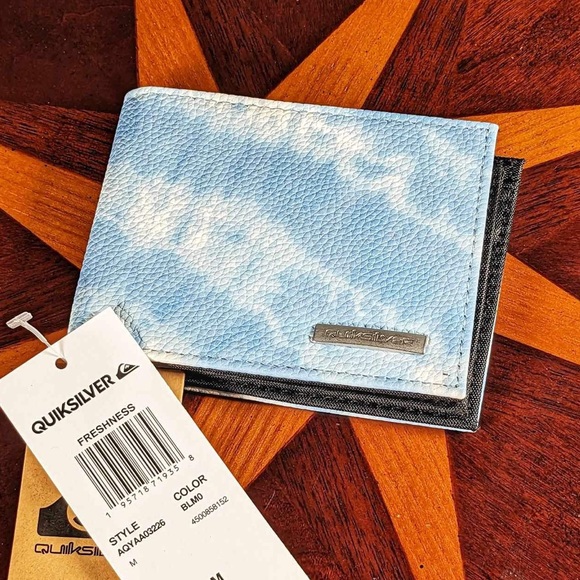 NWT Quiksilver | Blue Tie-Dye Logo Freshness Wallet - Picture 2 of 3